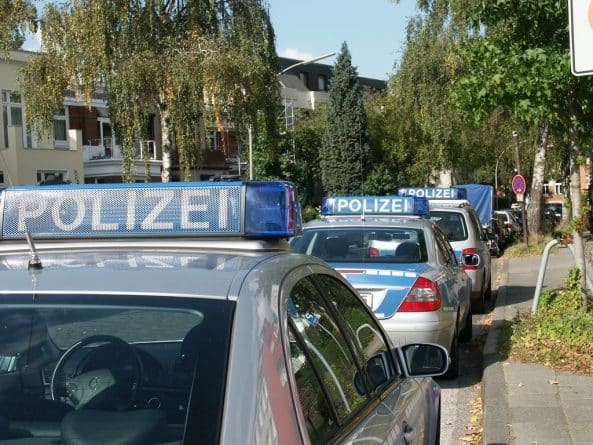В мире: В Германии водитель намеренно врезался в толпу прохожих