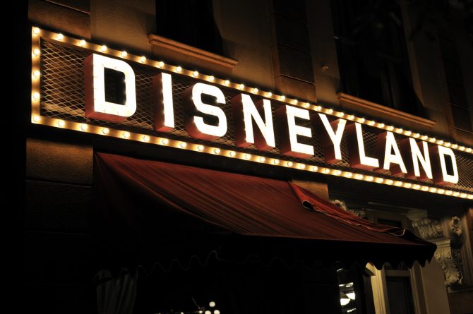 Досуг: Компания Walt Disney откроет 2 тематических парка Star Wars