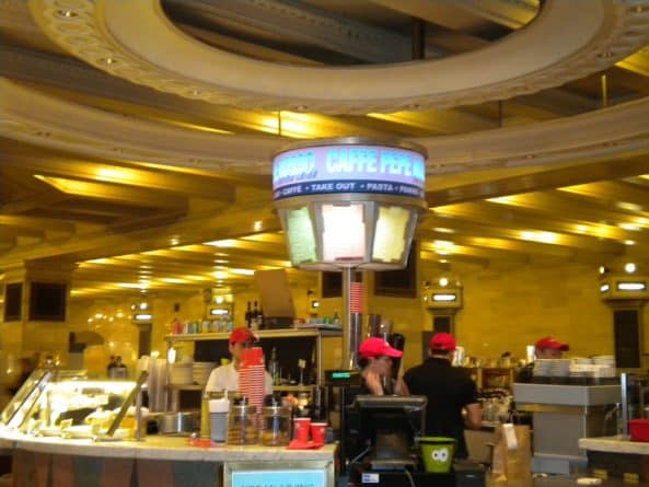 Досуг: На Центральном вокзале Нью-Йорка стартовала неделя бесплатных угощений