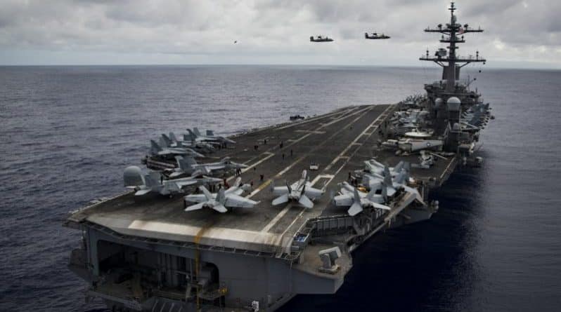 Политика: США направили авианосную ударную группу в Южно-Китайское море