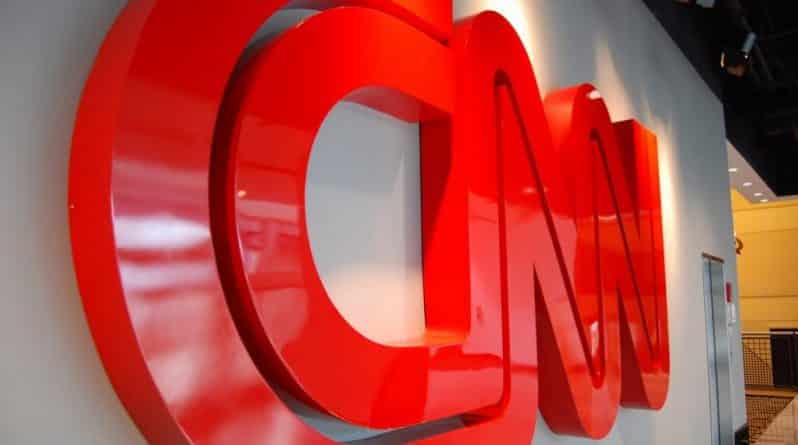 Общество: Администрация Трампа бойкотирует эфиры CNN
