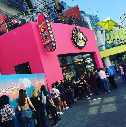 Досуг: В Лос-Анджелесе открылся ресторан VooDoo Doughnut