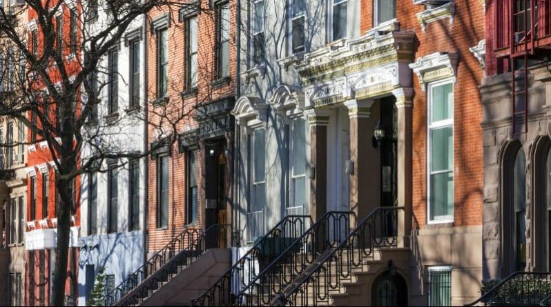 Недвижимость: Где в Нью-Йорке покупать квартиру выгоднее, чем снимать?
