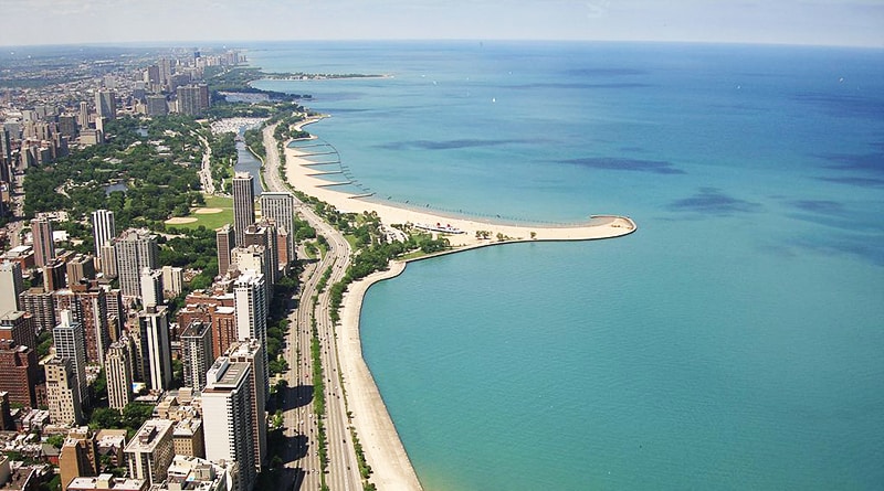 Береговая линия канады. Озеро Мичиган мост Чикаго. Береговая линия Торонто. Чикаго набережная озера Мичиган.
