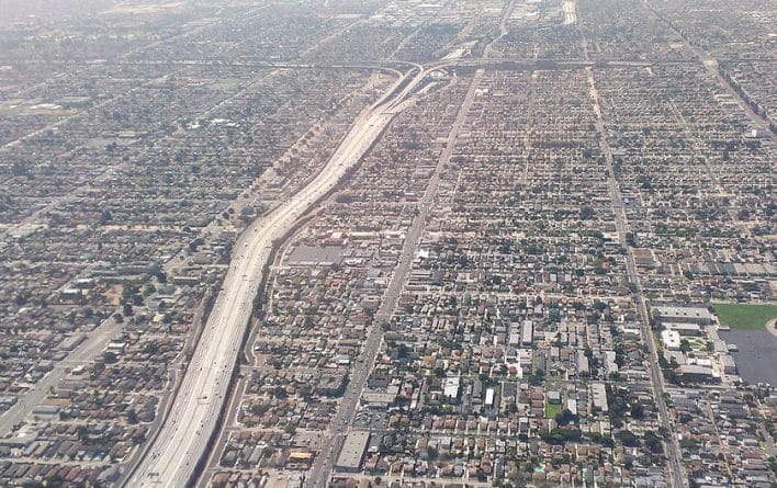 Общество: Более миллиона жителей Лос-Анджелеса живут в «загрязненной зоне»