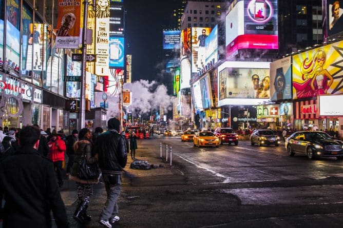 Общество: Жизнь в Нью-Йорке обходится на $70,000 дороже, чем в пригороде