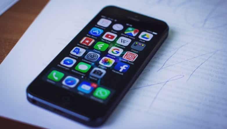 Технологии: Полиция предупреждает владельцев iPhone о смертельно опасном розыгыше