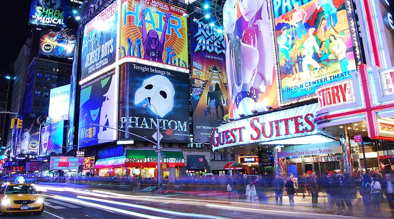 Общество: В День Земли часть Бродвея станет пешеходной