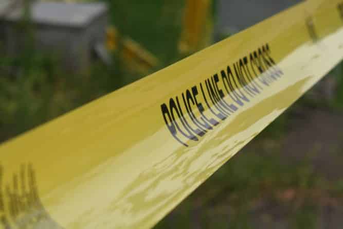 Происшествия: Пожилой водитель врезался в здание диагностического центра в Куинсе