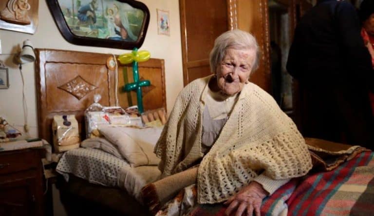 Общество: Самая старая жительница планеты скончалась на 118-году жизни