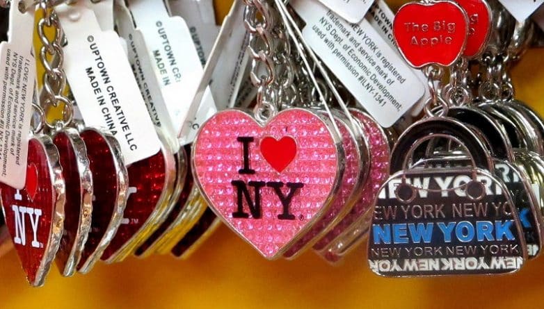 Общество: Нью-Йорк потеряет $120 миллионов на туристическом бизнесе