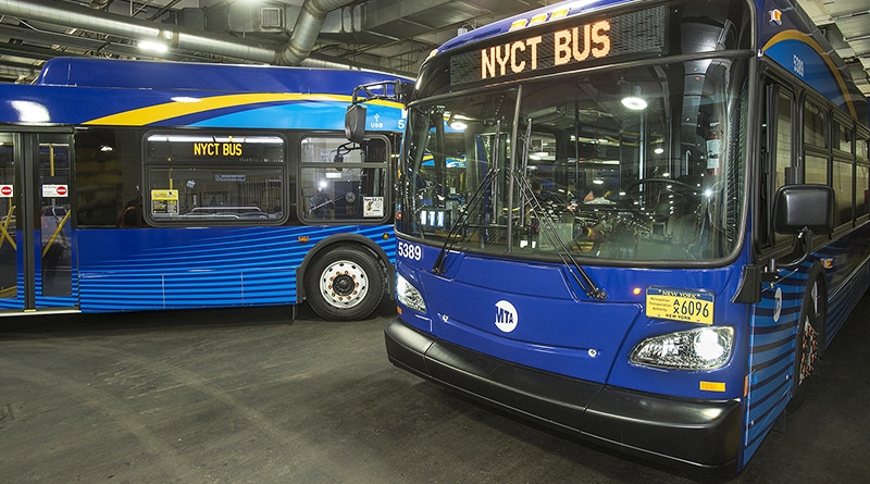 Общество: В Манхэттене и Бруклине появились автобусы с Wi-Fi и зарядками