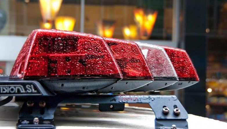 Происшествия: Неизвестный расстрелял автомобиль Uber в Staten Island, ранив пассажира