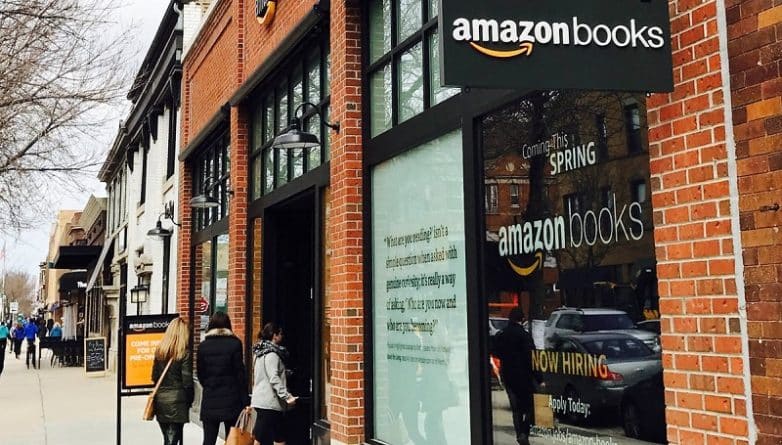 Полезное: Компания Amazon планирует открыть второй книжный магазин в Нью-Йорке