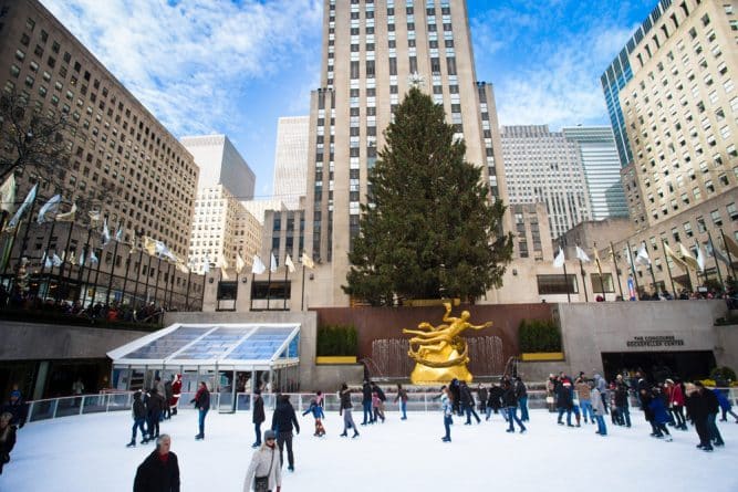 Общество: Ледяной каток в Rockefeller Center закрывает 80-й сезон