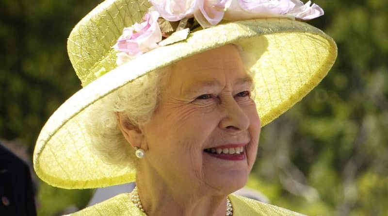 Общество: Елизавета II отмечает 91-й День рождения