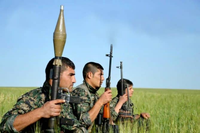 В мире: Сирийские курды отбили у ИГИЛ крупнейшую в стране плотину Табка