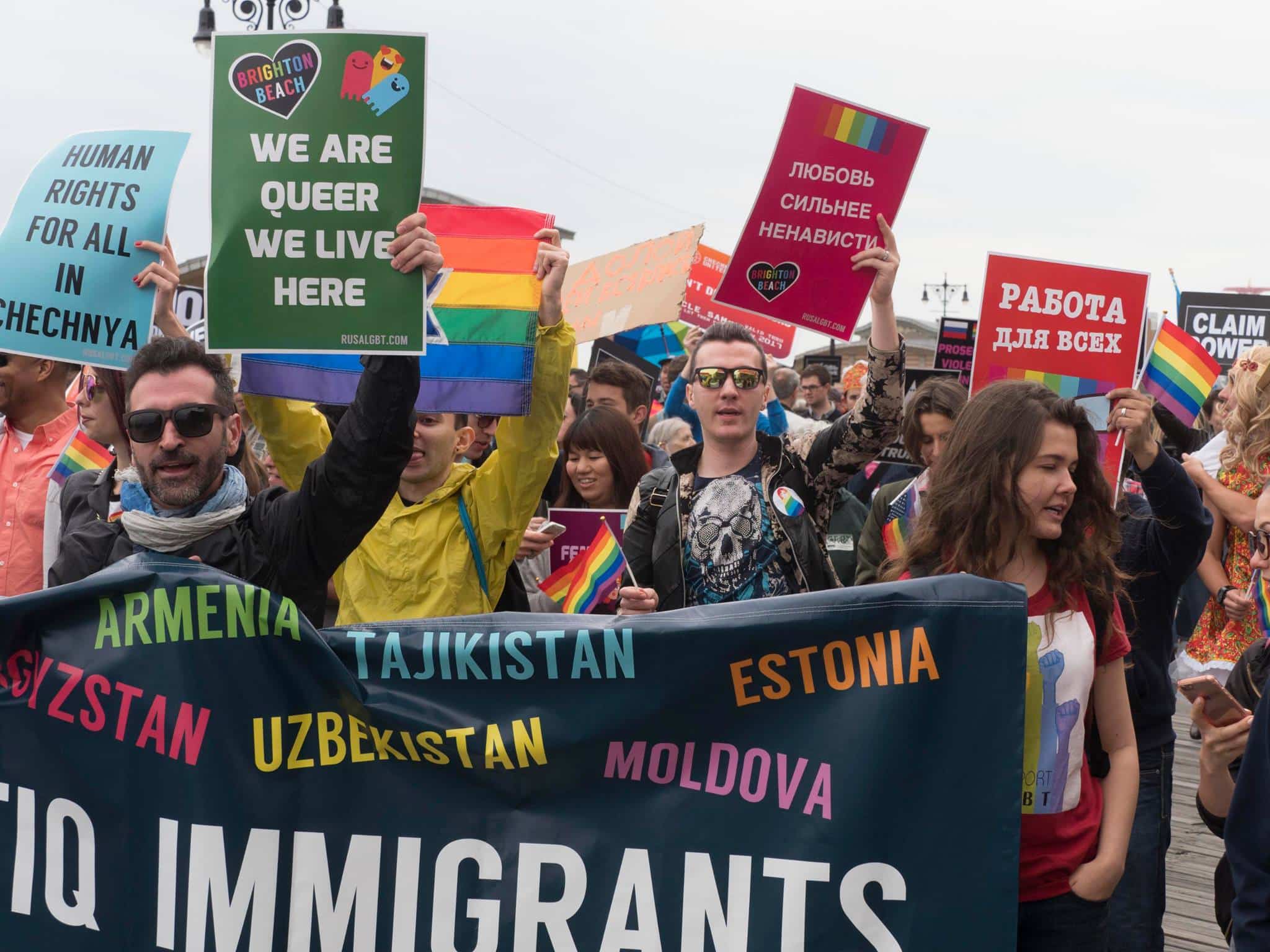 В Нью-Йорке прошел первый русскоязычный гей-парад рис 3