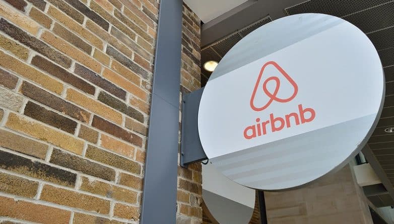 Недвижимость: Airbnb предлагает узаконить аренду на срок до 30 дней, когда хозяин квартиры в отъезде