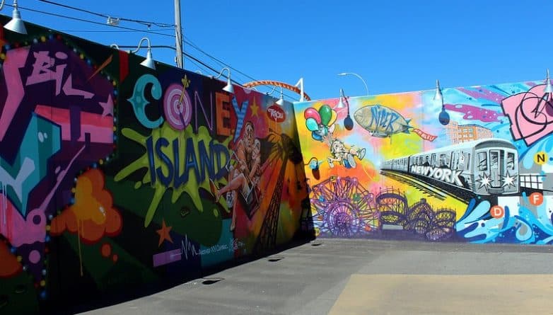 Досуг: В Кони-Айленде снова открыт сезон стрит-арта - Coney Art Walls