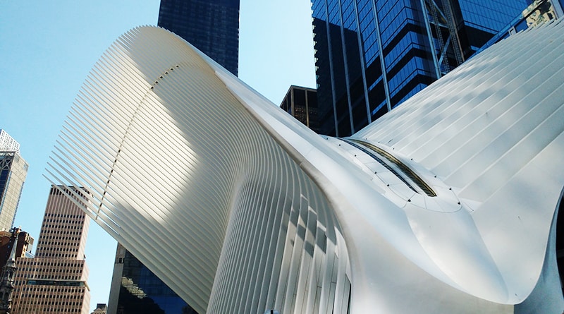 Происшествия: В здании нью-йоркского транспортного хаба Oculus протекает крыша