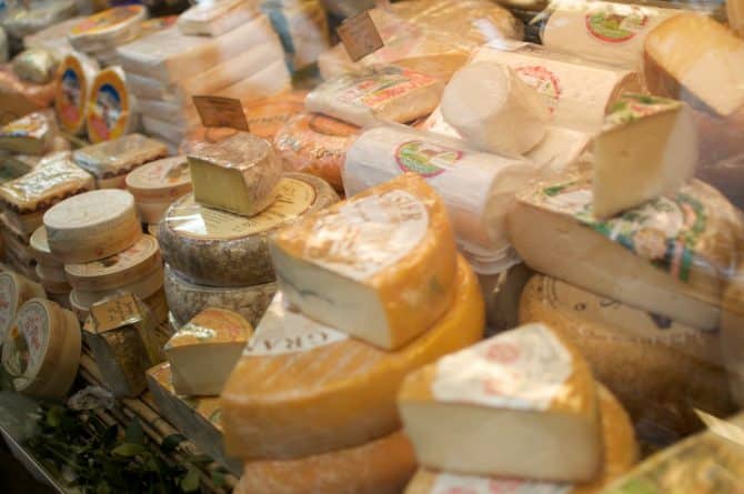 Популярное: Из калифорнийских магазинов отзывают 3 тонны сыра