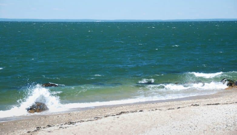 Полезное: 6 пляжей Лонг-Айленда закрыты для купания
