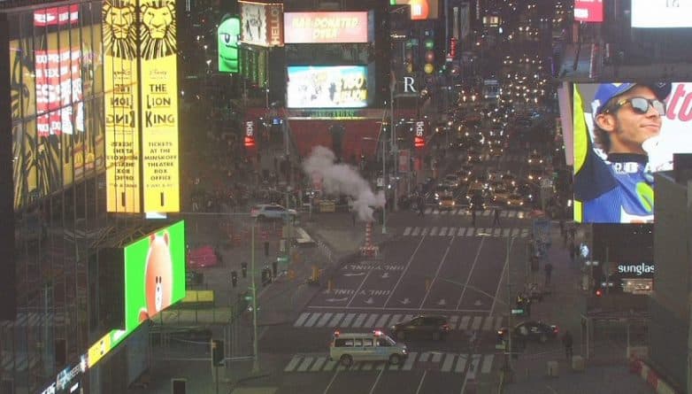 Происшествия: Таймс-сквер была эвакуирована из-за угрозы взрыва