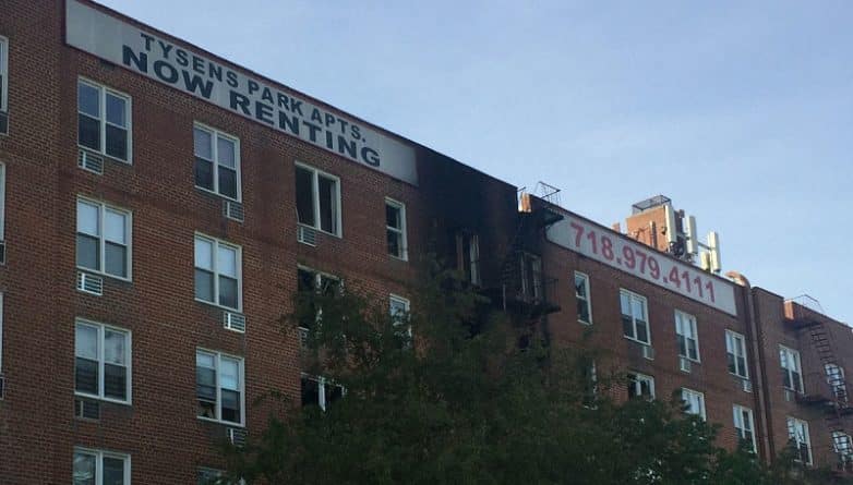 Происшествия: Пожар на Staten Island: 15 человек получили травмы