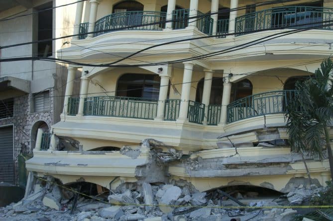 Происшествия: В США будут предупреждать о землетрясениях через смартфоны