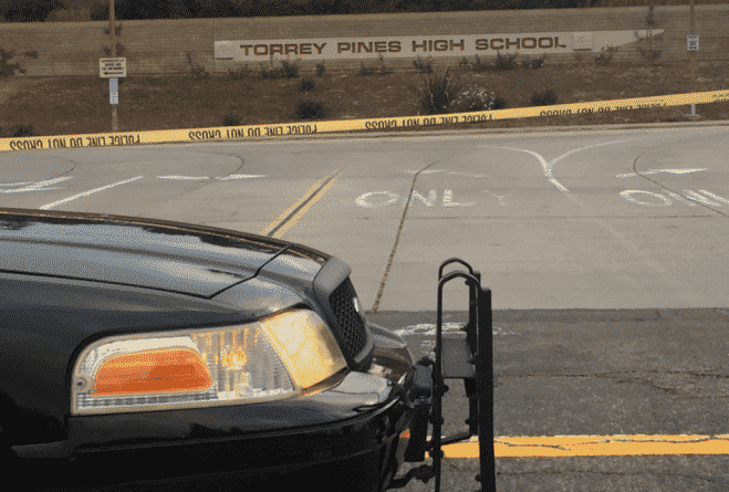 Происшествия: Калифорнийские полицейские смертельно ранили 15-летнего подростка
