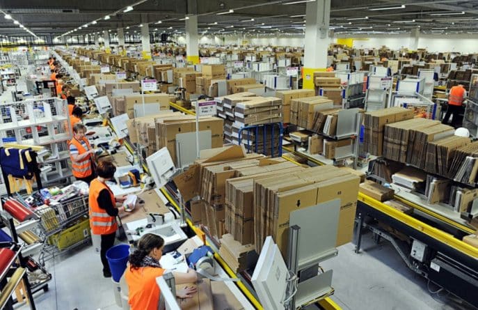 Бизнес: Amazon откроет мега-склад, создав 3 тысячи рабочих мест в Статен-Айленде