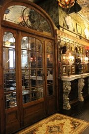 Афиша: “Оскар Уайльд”: самый длинный бар в Нью-Йорке открывается уже в этом месяце