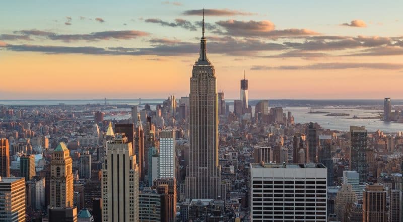 Общество: Количество бедных жителей Нью-Йорка превышает численность населения Филадельфии