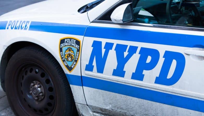 Происшествия: Восемнадцатилетний отец избил маленькую дочь и её мать в Brooklyn