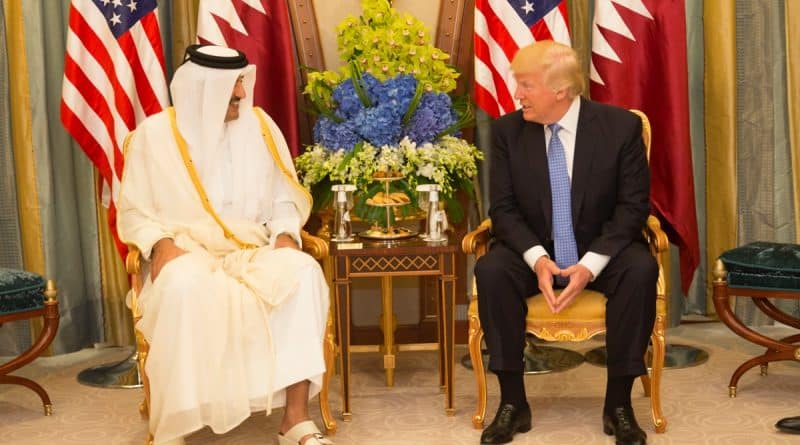 Политика: Дональд Трамп выступает за изоляцию Катара