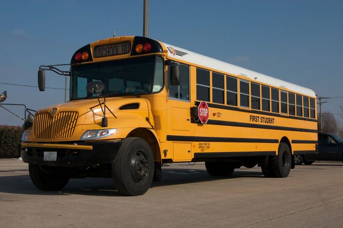 Происшествия: Школьные автобусы попали в аварию: пострадало 17 учащихся