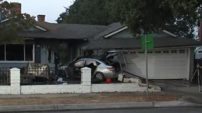 Происшествия: В Лос-Анжелесе пьяный водитель въехал в жилой дом