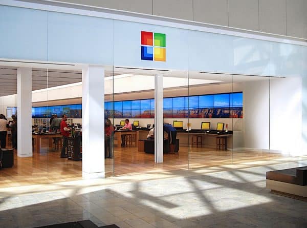 Бизнес: Компания Microsoft уволит тысячи сотрудников