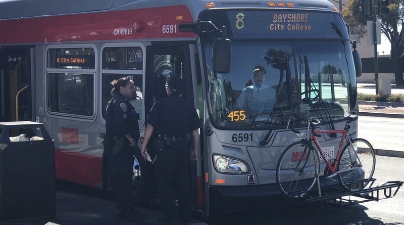 Происшествия: Похищенного младенца из Сан-Франциско помог вернуть водитель автобуса