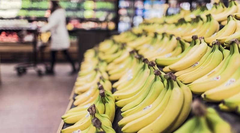 Закон и право: Руководитель компании крал продукты из супермаркета, пряча их в детскую коляску