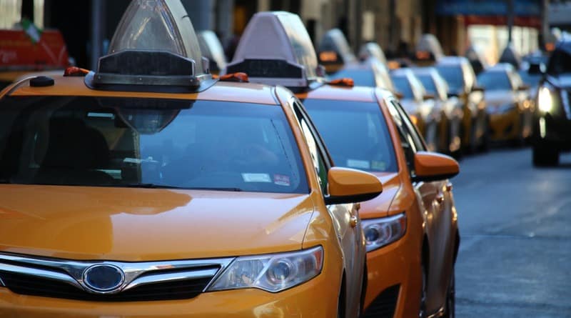 Общество: В Лос-Анджелесе водители Uber вынуждены жить в автомобилях