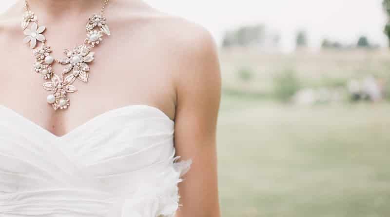 Бизнес: Тысячи невест в США не получат свадебные платья из-за банкротства сети магазинов