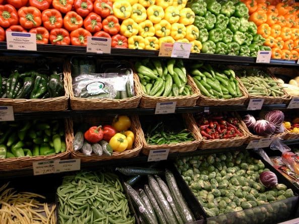 Бизнес: Whole Foods vs Trader Joe's и Publix: где дешевле покупать продукты