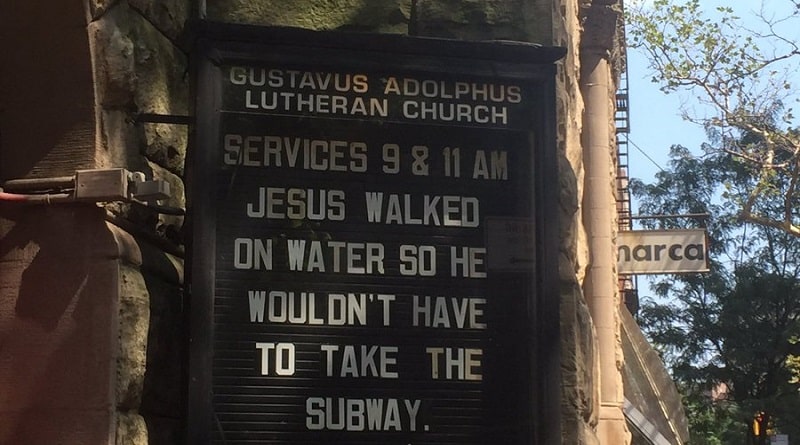 Общество: "Иисус ходил по воде, чтобы не ездить в метро"