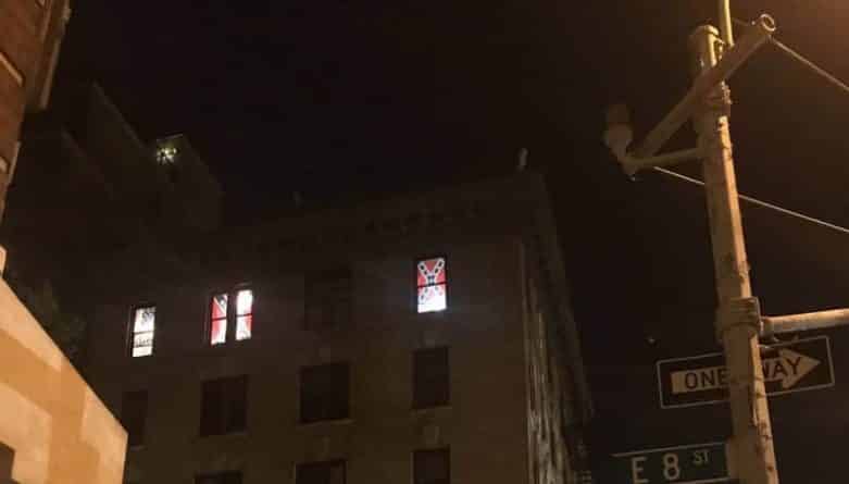 Общество: В Манхэттене соседи бросают камни в окна с флагом Конфедерации