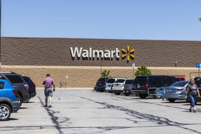 Полезное: Укомплектованный заказ прямо к авто: Wal-Mart расширяет бесплатный сервис доставки Curbside Pickup