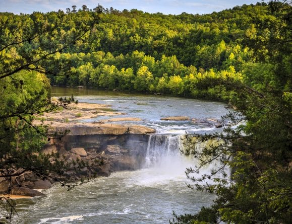 Путешествия: Путешествуем по США: водопад Камберленд, Уильямсбург, штат Кентукки