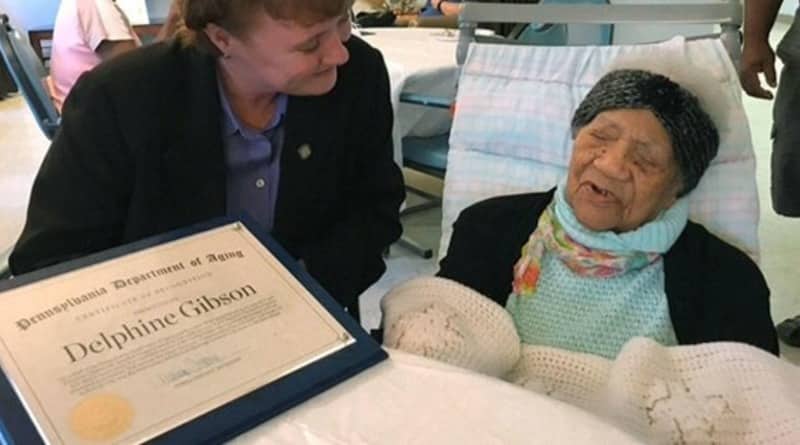 Общество: Старейшая американка отпраздновала 114-й День Рождения