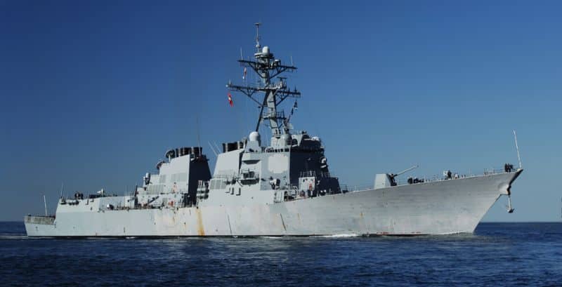 Происшествия: 10 матросов ВМС США пропали без вести возле Сингапура